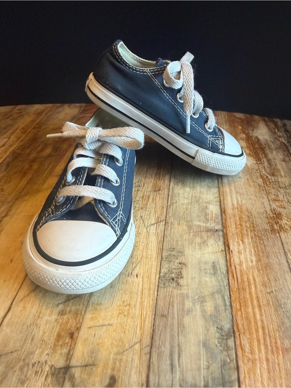 Converse Kids Low-Top Sneakers in Navy and White